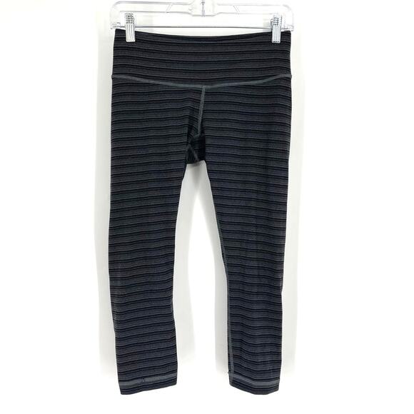 Lululemon Wunder Under Crop 21" Black Stripe Size 6 - Picture 9 of 9